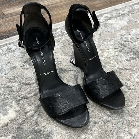 Beautiful SIGERSON MORRISON Angled Wedge Heels - Picture 15 of 16